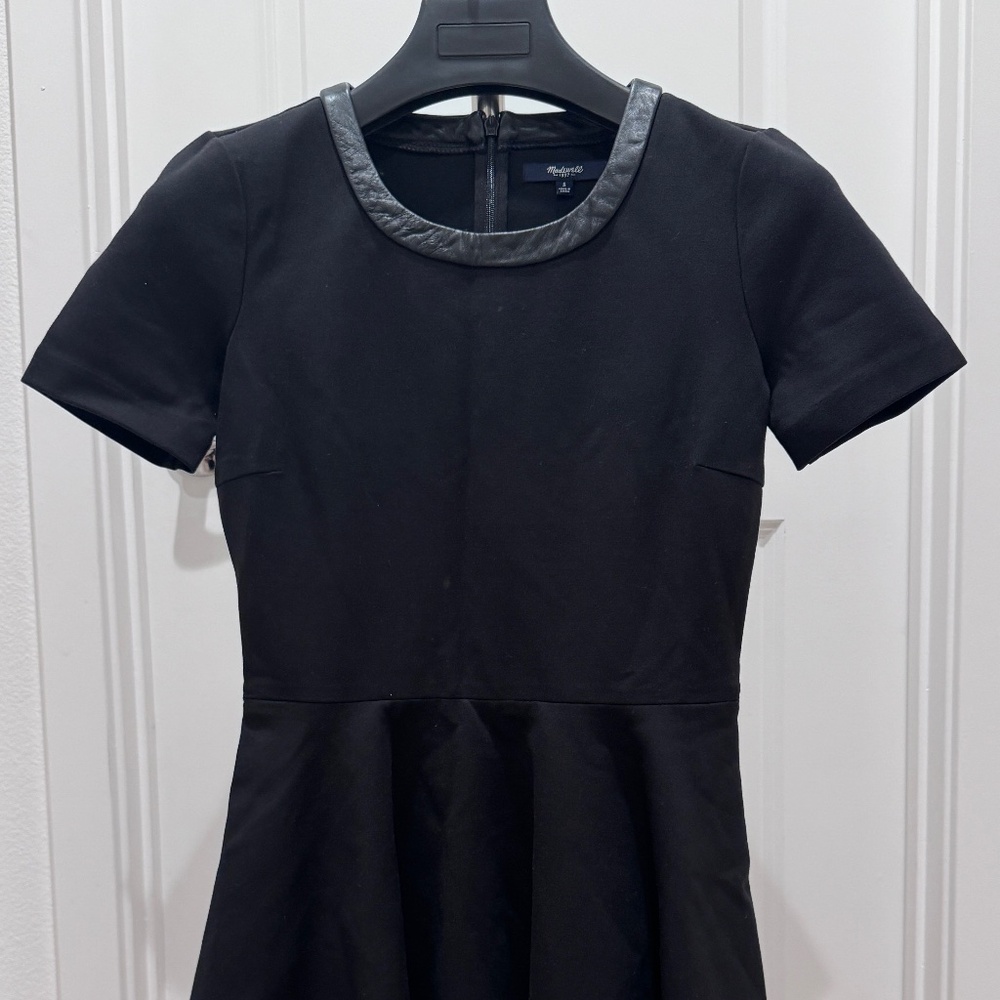 Madewell black dress - Small